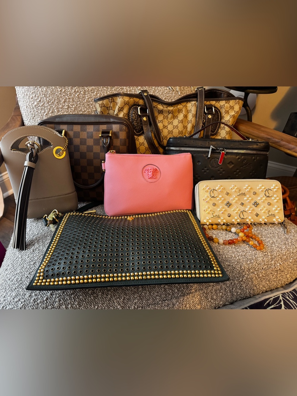 Gucci / LV / Christian Louboutin / Versace/ Chloe’ Event - Picture 1 of 2